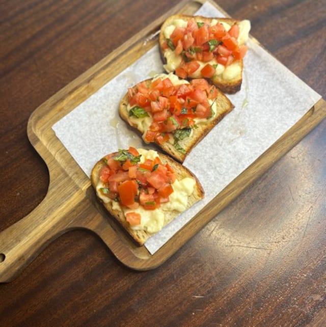 Pomodoro Bruschetta.